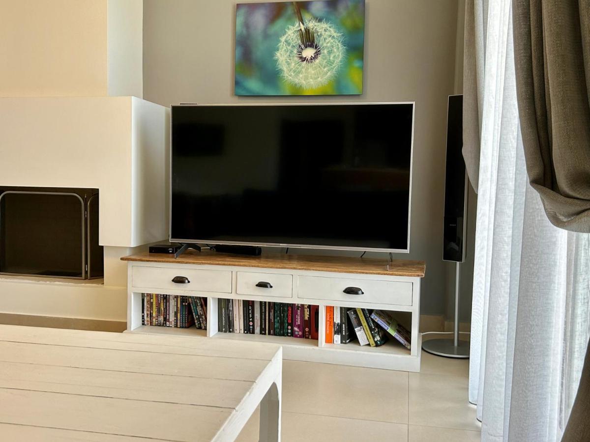 Eucalyptus Suite Sea View Karavomylos Buitenkant foto